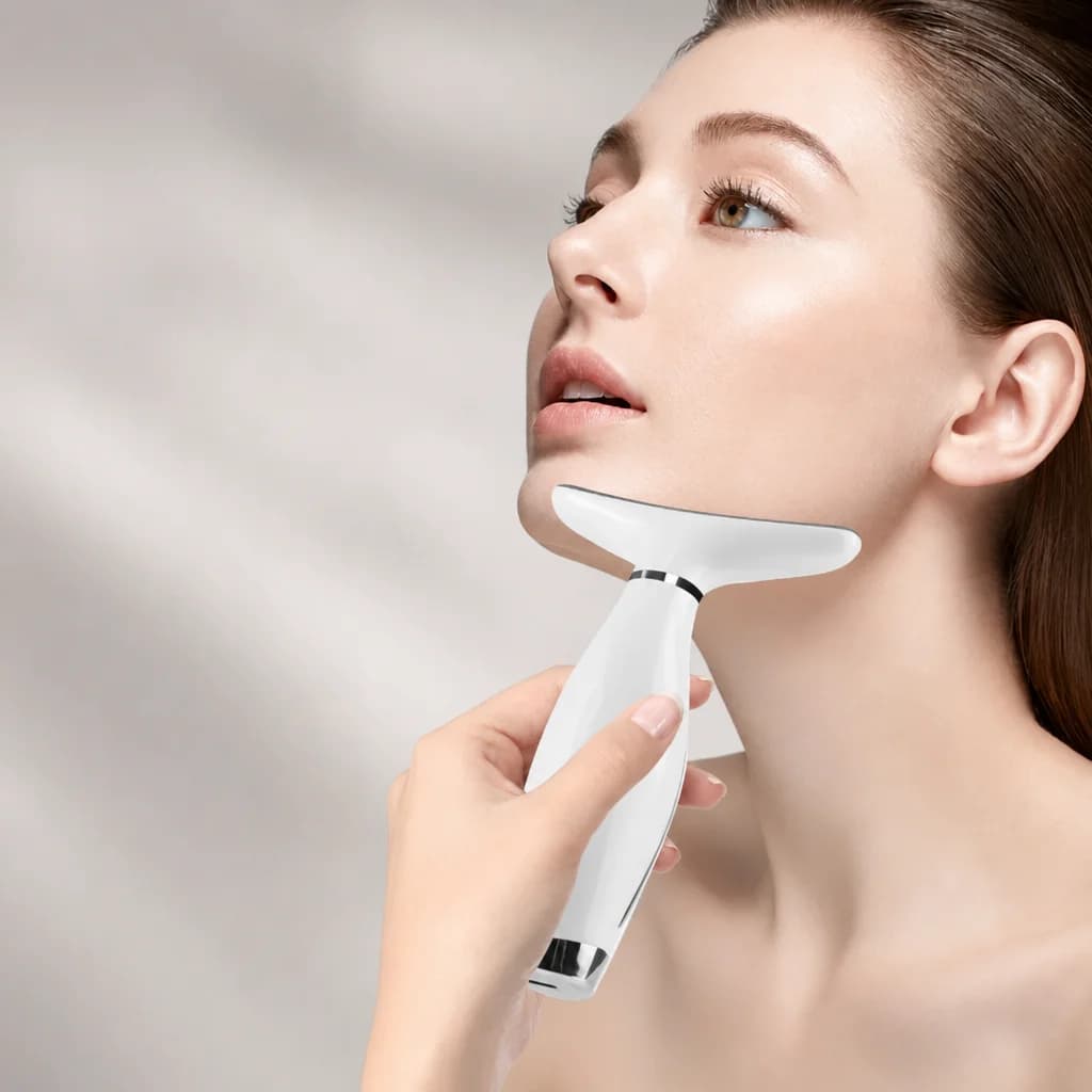 Portable LED light therapy massager